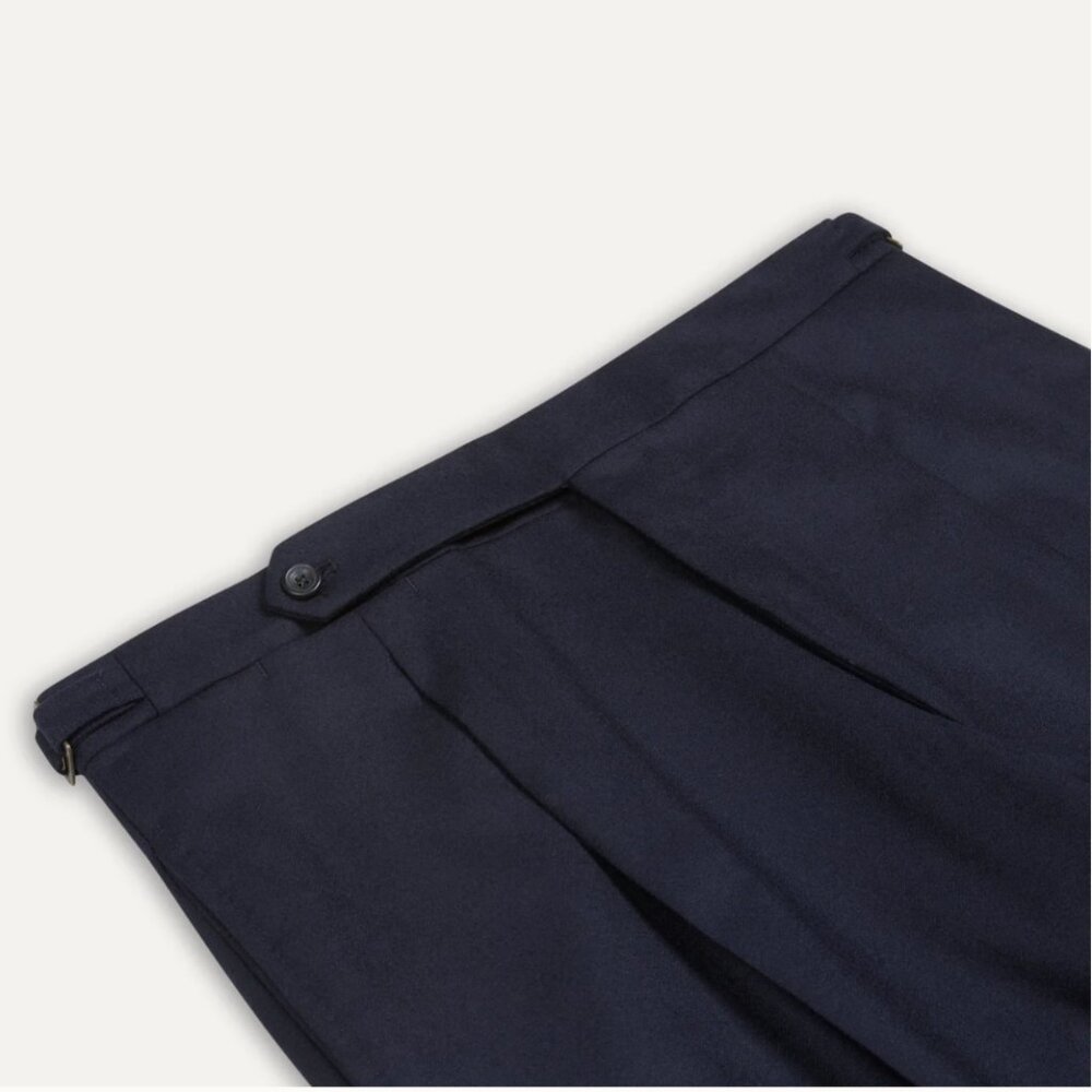 Drake's - Navy Wool Flannel Single Pleat Trouser - Size 46 (IT / EUR)